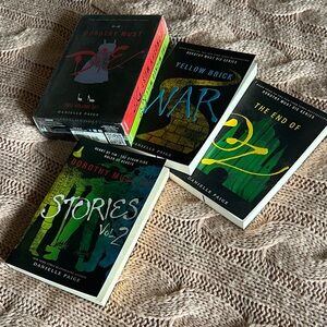 Dorothy Must Die Book Set / Books 1-4 + Stories vol. 2 / Wizard of Oz